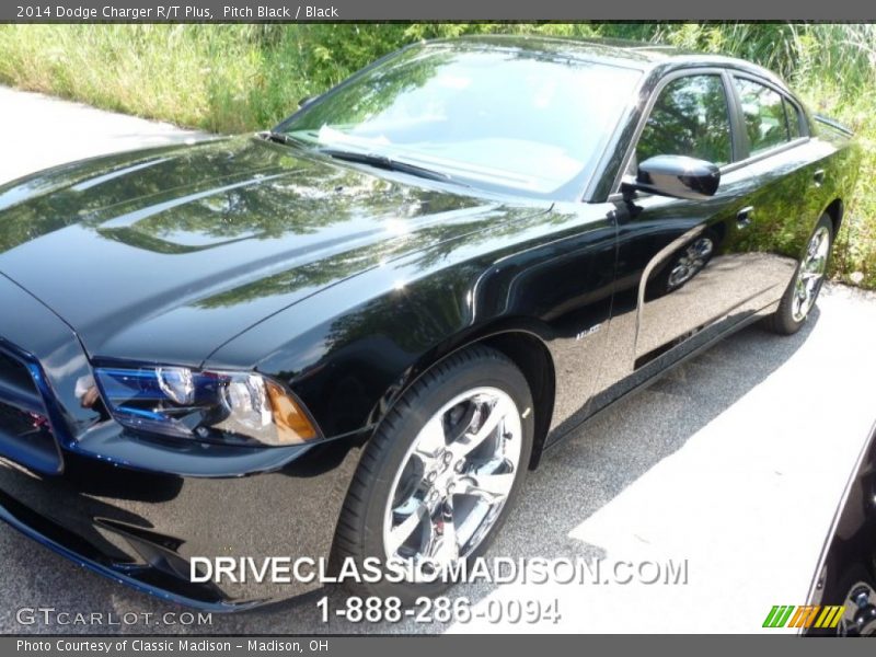 Pitch Black / Black 2014 Dodge Charger R/T Plus