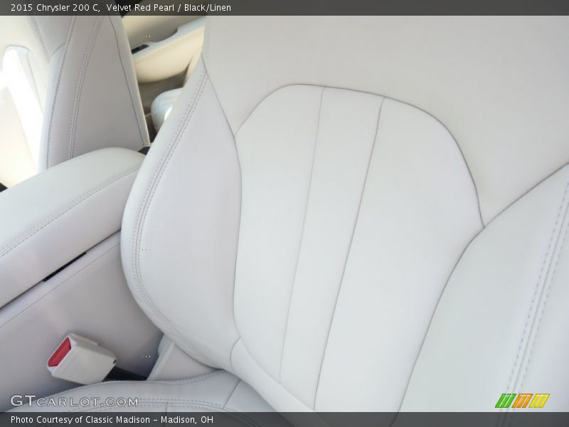 Velvet Red Pearl / Black/Linen 2015 Chrysler 200 C
