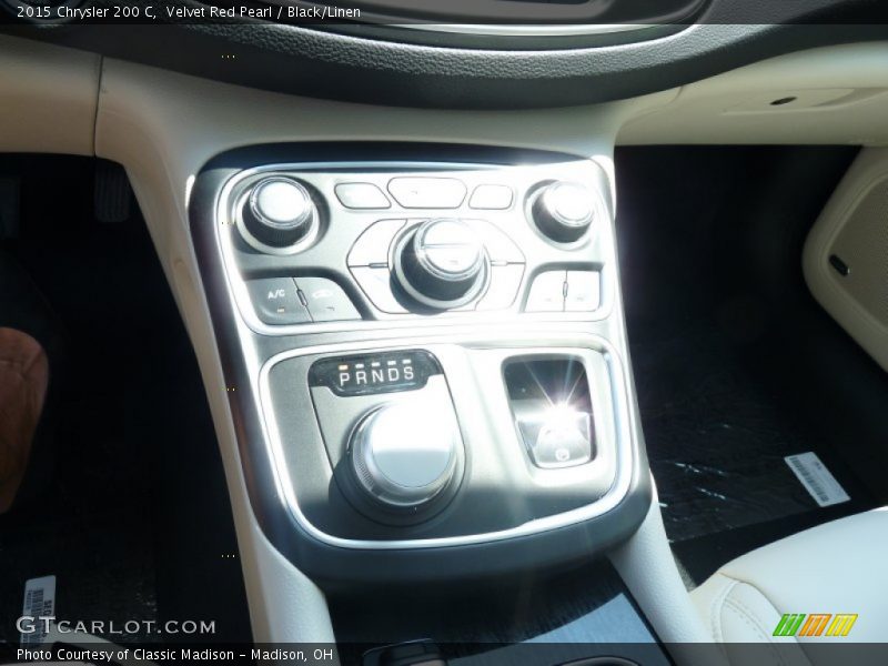 Velvet Red Pearl / Black/Linen 2015 Chrysler 200 C