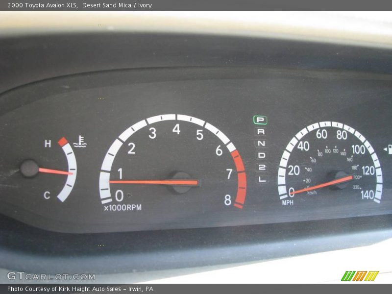 Desert Sand Mica / Ivory 2000 Toyota Avalon XLS