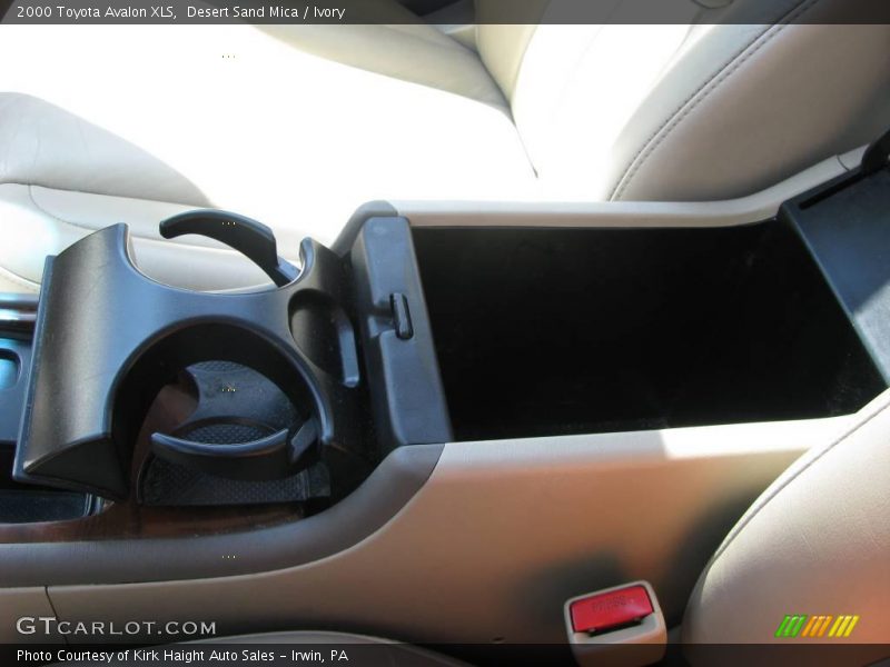 Desert Sand Mica / Ivory 2000 Toyota Avalon XLS