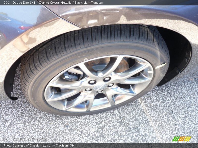 Granite Crystal Metallic / Black/Light Tungsten 2014 Dodge Dart SXT