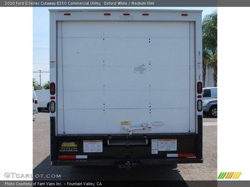 Oxford White / Medium Flint 2010 Ford E Series Cutaway E350 Commercial Utility