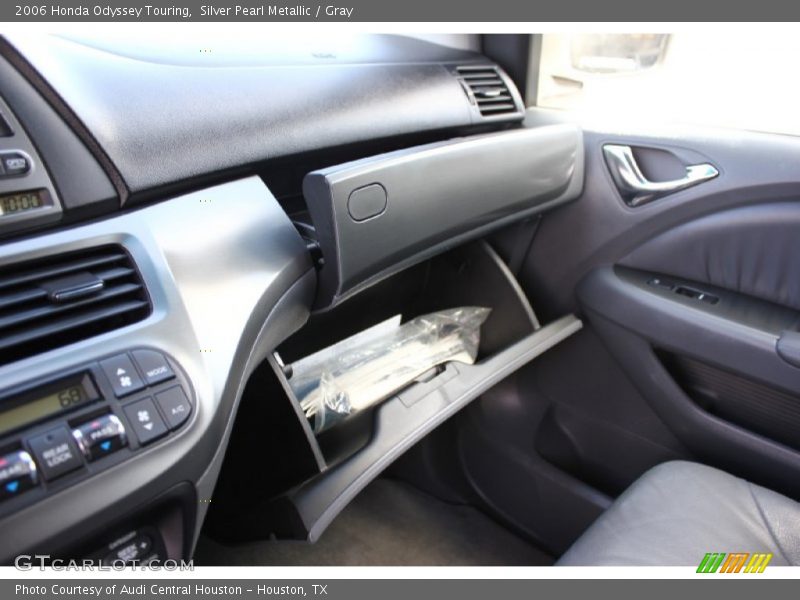 Silver Pearl Metallic / Gray 2006 Honda Odyssey Touring