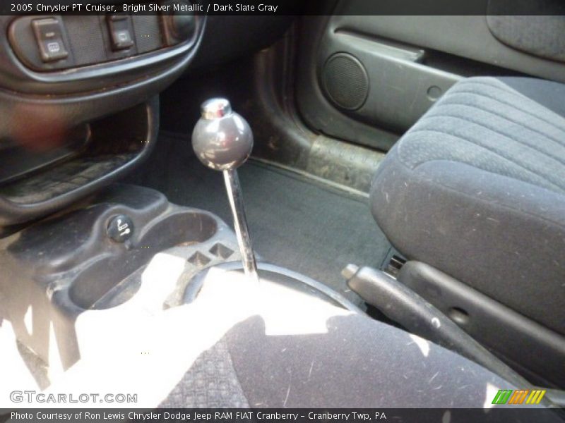 Bright Silver Metallic / Dark Slate Gray 2005 Chrysler PT Cruiser