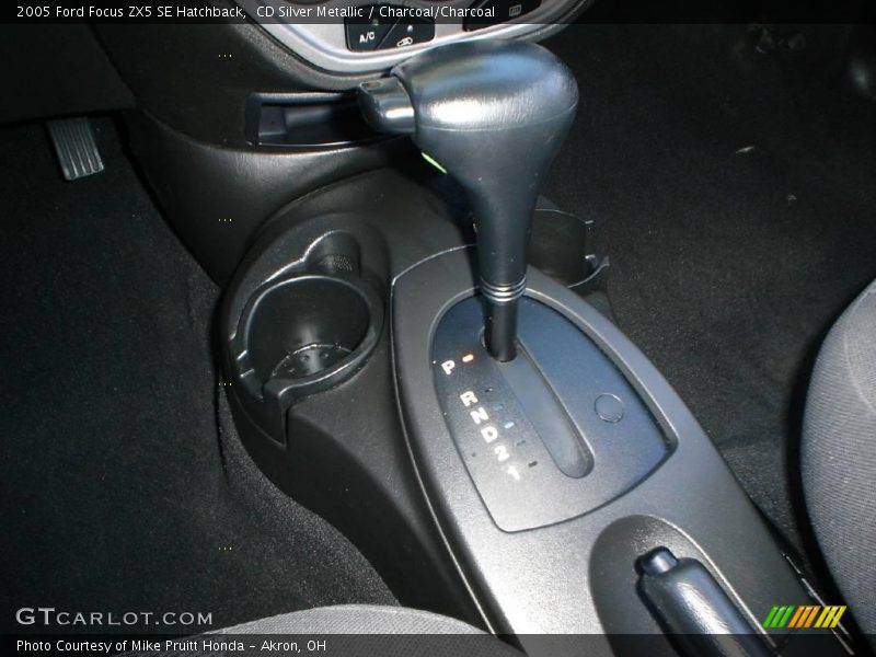 CD Silver Metallic / Charcoal/Charcoal 2005 Ford Focus ZX5 SE Hatchback