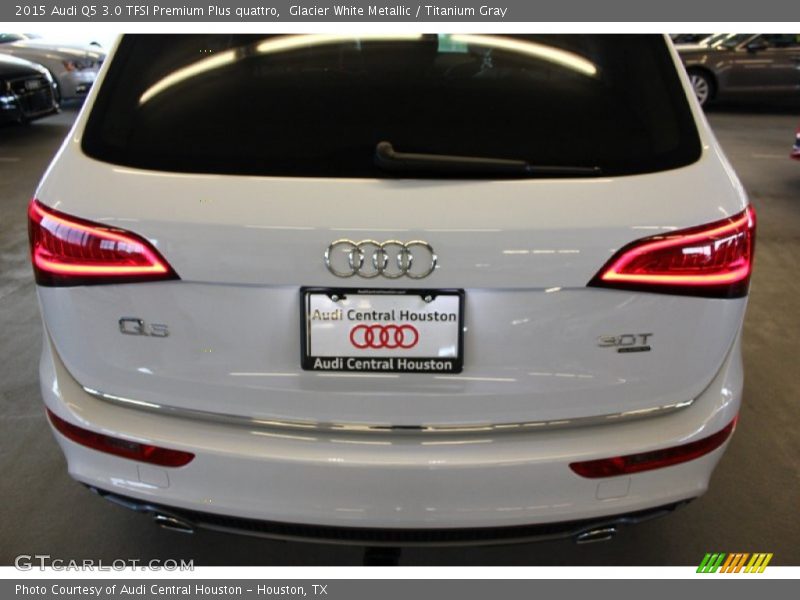 Glacier White Metallic / Titanium Gray 2015 Audi Q5 3.0 TFSI Premium Plus quattro