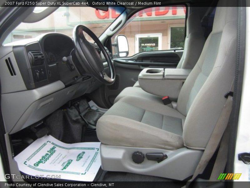 Oxford White Clearcoat / Medium Flint 2007 Ford F250 Super Duty XL SuperCab 4x4