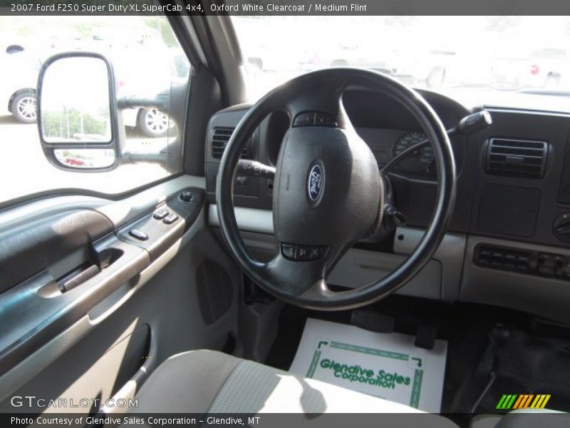 Oxford White Clearcoat / Medium Flint 2007 Ford F250 Super Duty XL SuperCab 4x4
