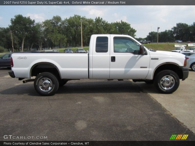 Oxford White Clearcoat / Medium Flint 2007 Ford F250 Super Duty XL SuperCab 4x4