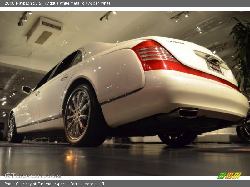 Antigua White Metallic / Aspen White 2008 Maybach 57 S