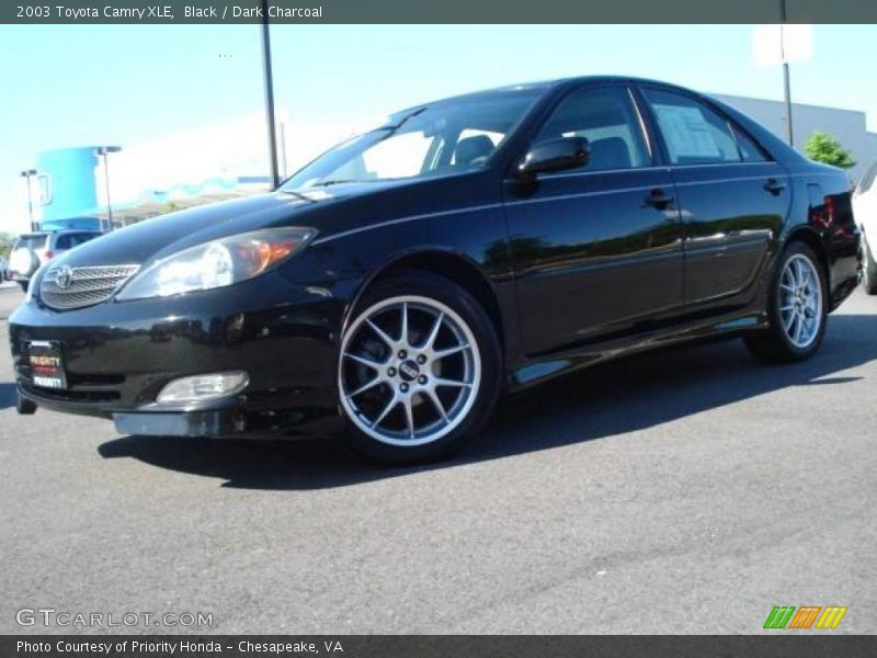 Black / Dark Charcoal 2003 Toyota Camry XLE