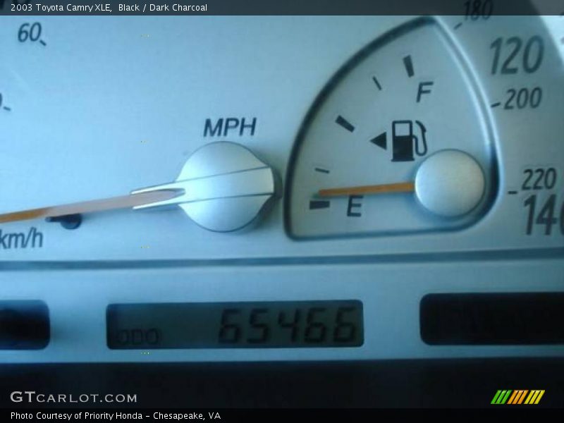 Black / Dark Charcoal 2003 Toyota Camry XLE
