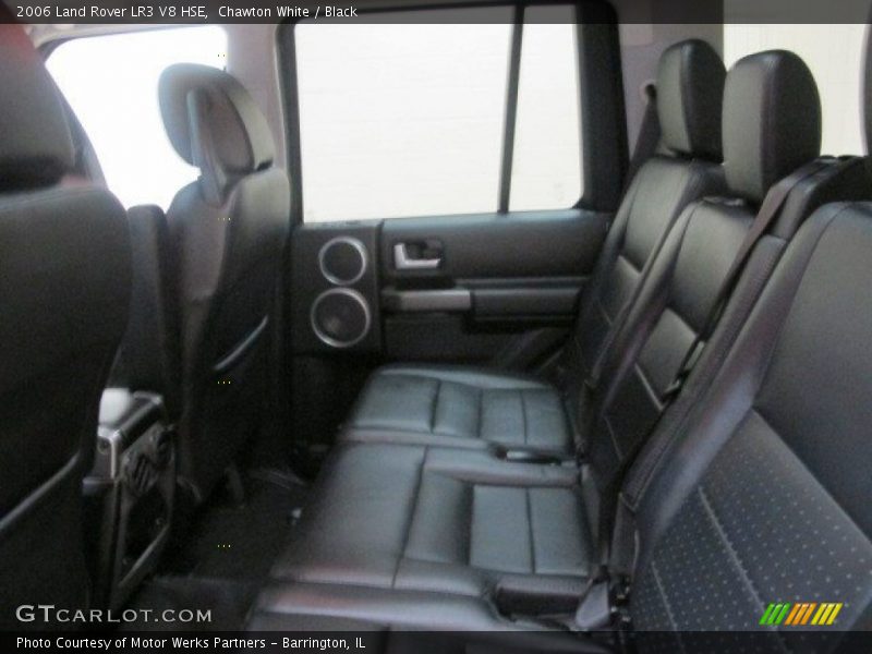 Chawton White / Black 2006 Land Rover LR3 V8 HSE