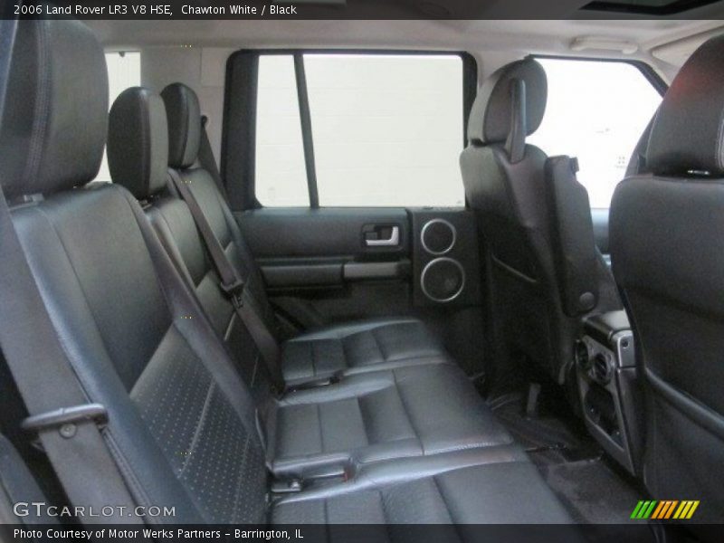 Chawton White / Black 2006 Land Rover LR3 V8 HSE