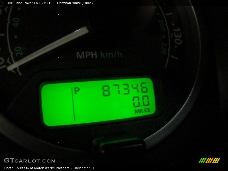 Chawton White / Black 2006 Land Rover LR3 V8 HSE