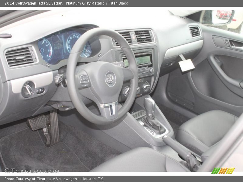 Platinum Gray Metallic / Titan Black 2014 Volkswagen Jetta SE Sedan