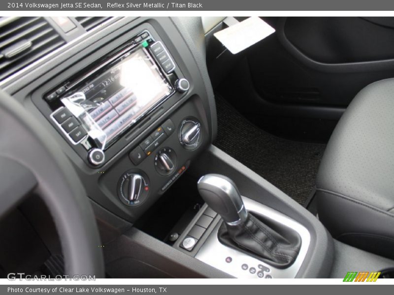 Reflex Silver Metallic / Titan Black 2014 Volkswagen Jetta SE Sedan