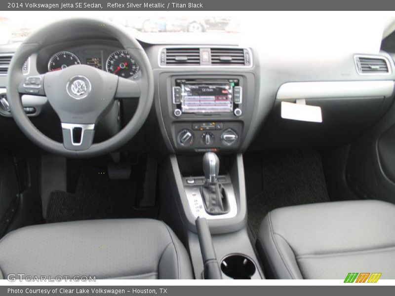 Reflex Silver Metallic / Titan Black 2014 Volkswagen Jetta SE Sedan