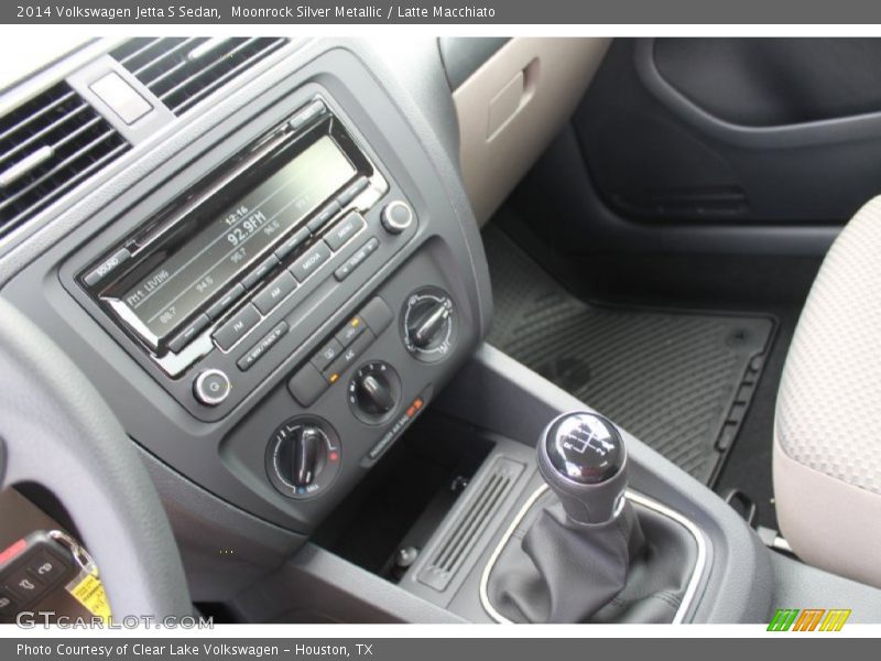 Moonrock Silver Metallic / Latte Macchiato 2014 Volkswagen Jetta S Sedan