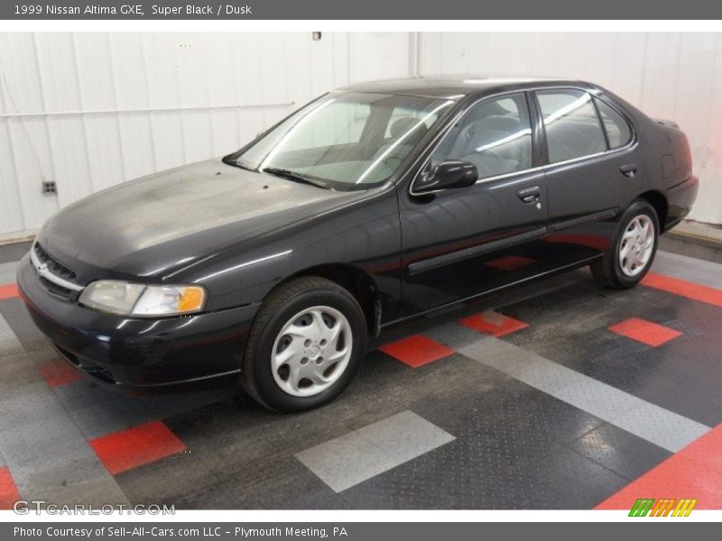 Super Black / Dusk 1999 Nissan Altima GXE