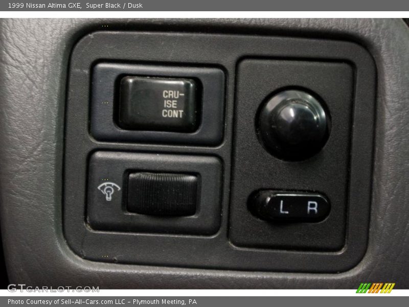 Super Black / Dusk 1999 Nissan Altima GXE
