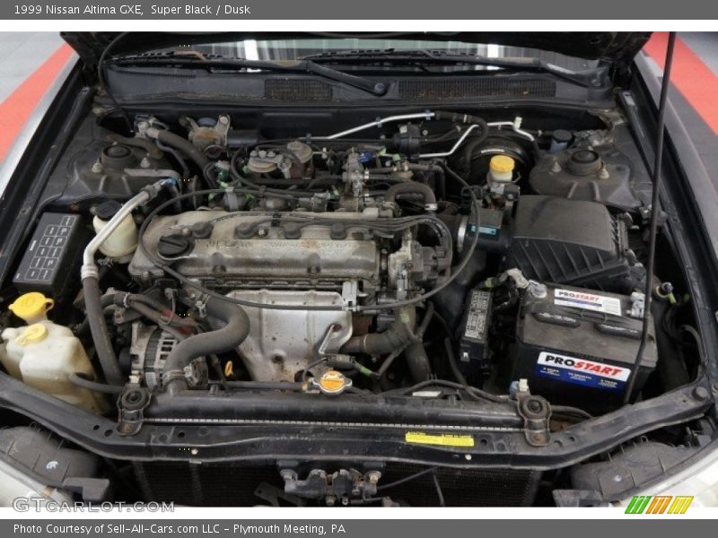 Super Black / Dusk 1999 Nissan Altima GXE