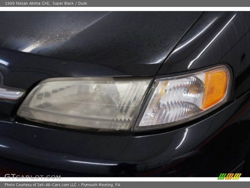 Super Black / Dusk 1999 Nissan Altima GXE