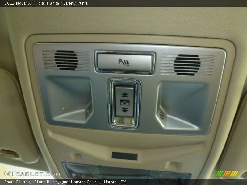 Polaris White / Barley/Truffle 2012 Jaguar XF
