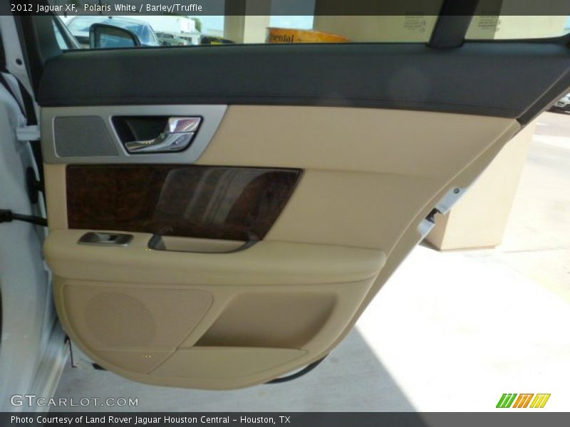 Polaris White / Barley/Truffle 2012 Jaguar XF