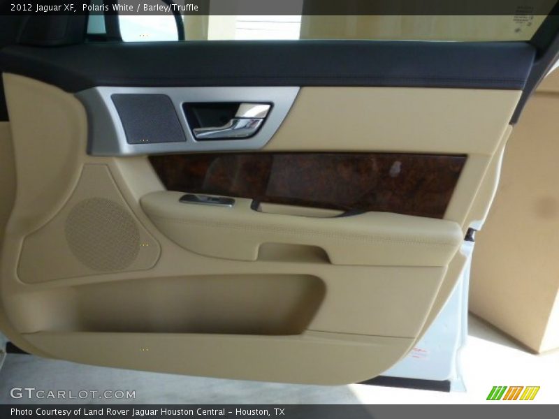 Polaris White / Barley/Truffle 2012 Jaguar XF
