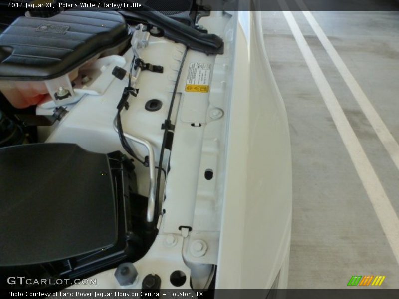 Polaris White / Barley/Truffle 2012 Jaguar XF