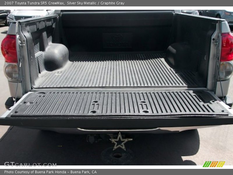 Silver Sky Metallic / Graphite Gray 2007 Toyota Tundra SR5 CrewMax