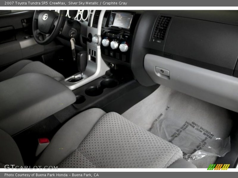 Silver Sky Metallic / Graphite Gray 2007 Toyota Tundra SR5 CrewMax