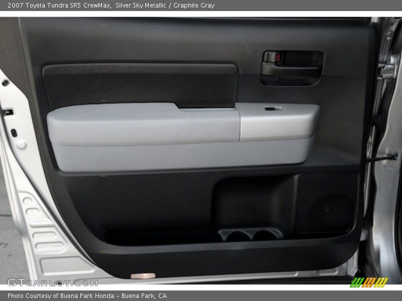 Silver Sky Metallic / Graphite Gray 2007 Toyota Tundra SR5 CrewMax