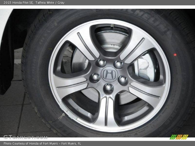 Taffeta White / Gray 2015 Honda Pilot SE