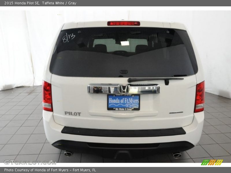 Taffeta White / Gray 2015 Honda Pilot SE