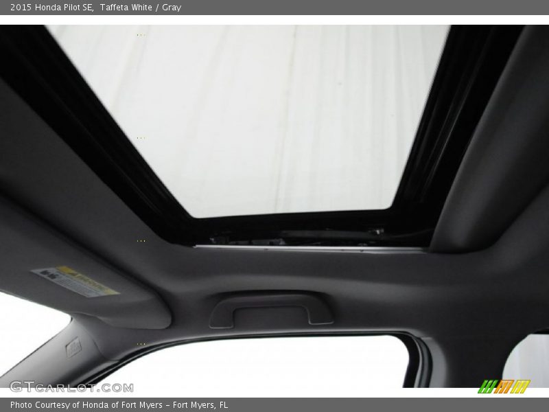 Taffeta White / Gray 2015 Honda Pilot SE
