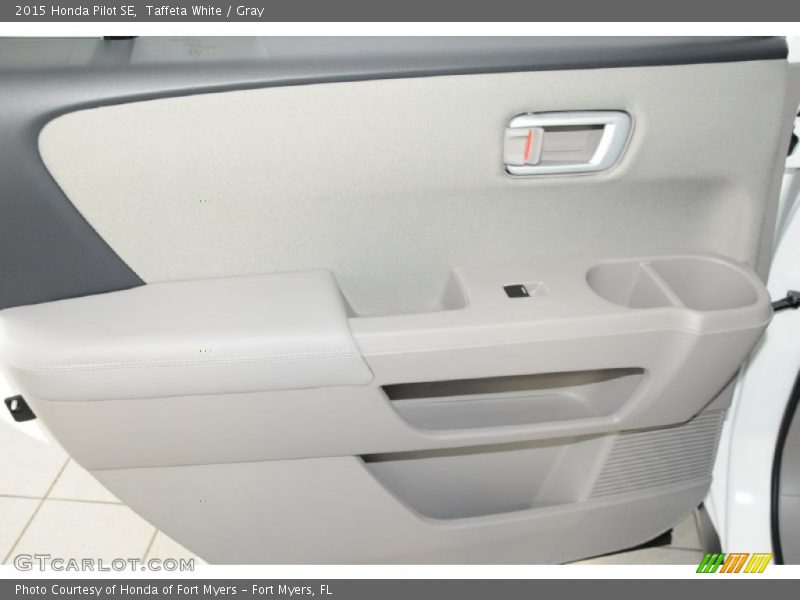 Taffeta White / Gray 2015 Honda Pilot SE