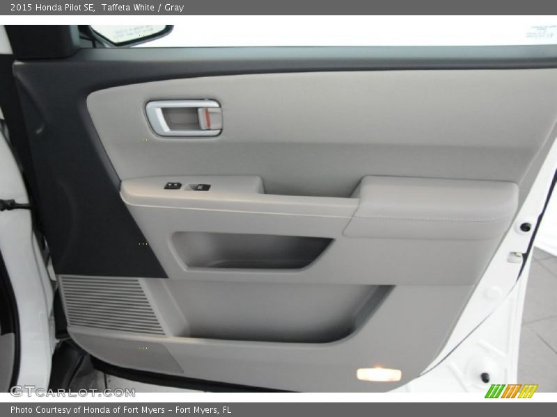 Taffeta White / Gray 2015 Honda Pilot SE