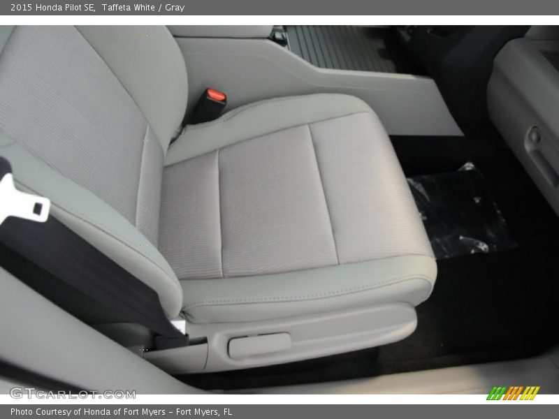 Taffeta White / Gray 2015 Honda Pilot SE