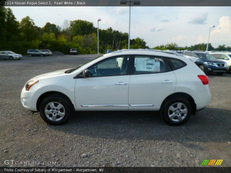 Pearl White / Black 2014 Nissan Rogue Select S
