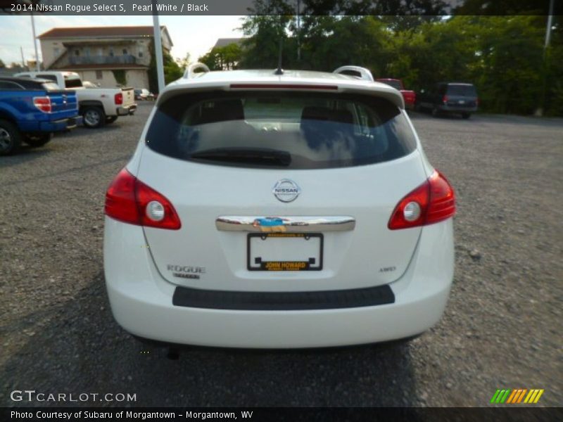 Pearl White / Black 2014 Nissan Rogue Select S