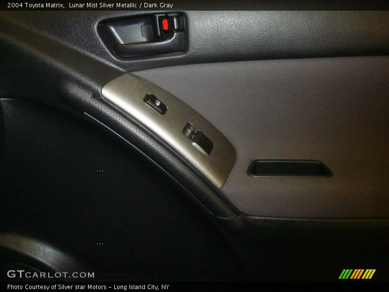 Lunar Mist Silver Metallic / Dark Gray 2004 Toyota Matrix