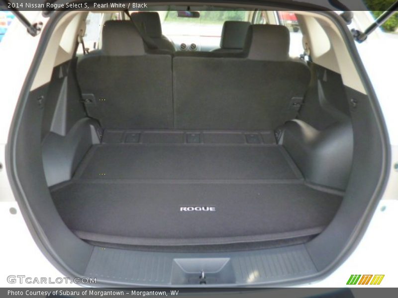 Pearl White / Black 2014 Nissan Rogue Select S