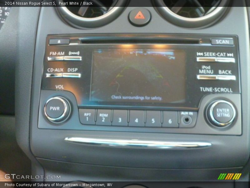 Pearl White / Black 2014 Nissan Rogue Select S