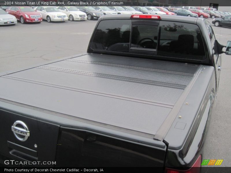 Galaxy Black / Graphite/Titanium 2004 Nissan Titan LE King Cab 4x4