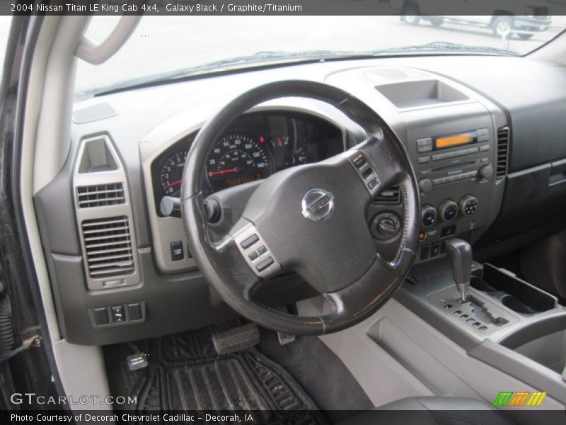 Galaxy Black / Graphite/Titanium 2004 Nissan Titan LE King Cab 4x4