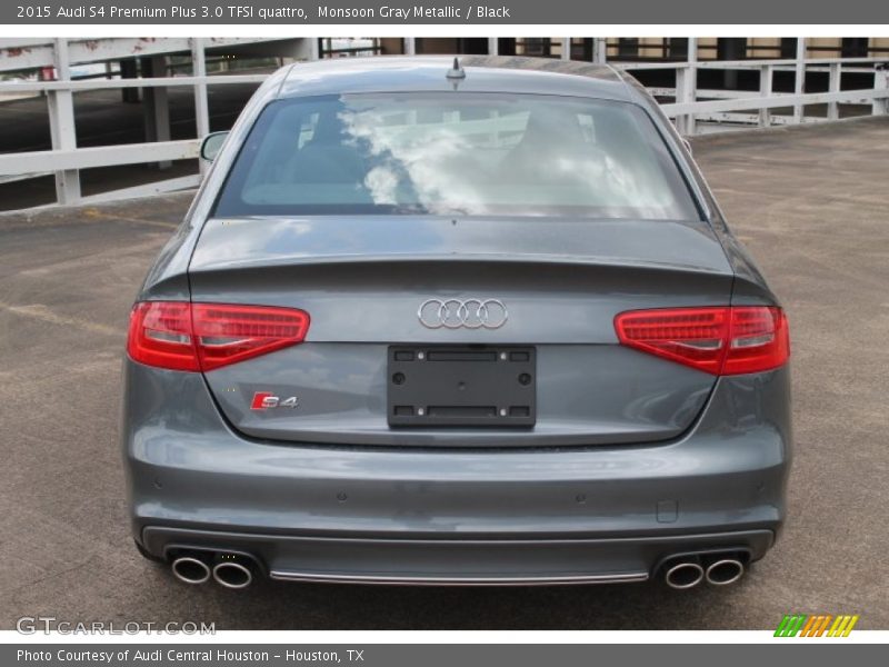 Exhaust of 2015 S4 Premium Plus 3.0 TFSI quattro