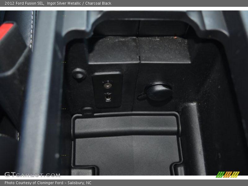 Ingot Silver Metallic / Charcoal Black 2012 Ford Fusion SEL